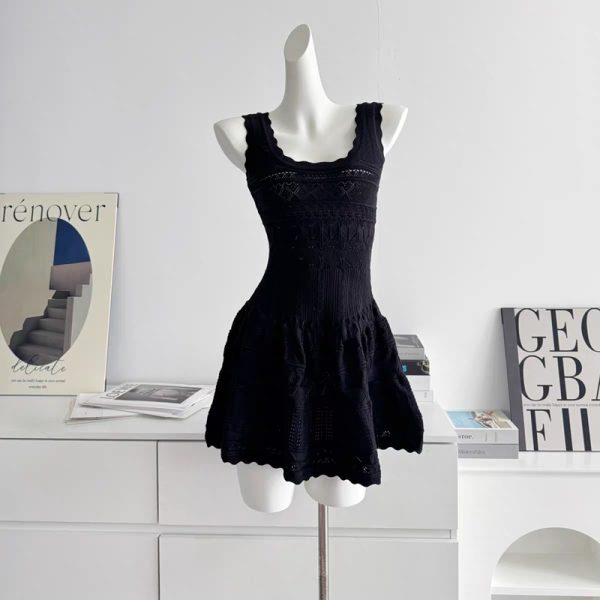 Pinched waist sleeveless dress knitted sling vest for women - Image 5