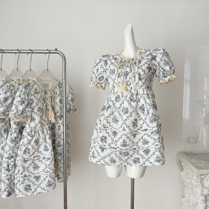 Blue and white porcelain doll Casual dress