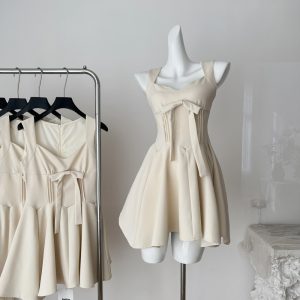Bow skirt hem lady dress pinched waist sleeveless dress